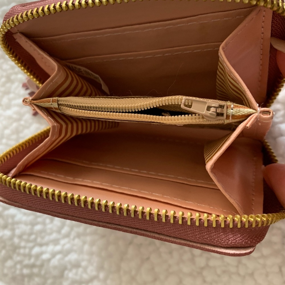 Card Wallet - Picture 6 of 10